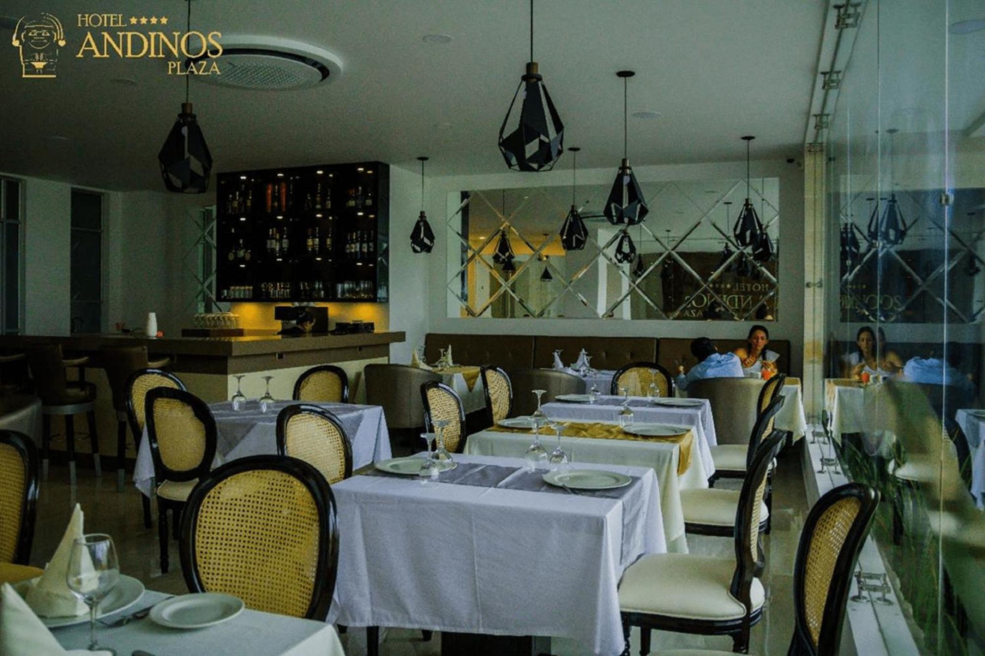 Hotel Andinos Plaza Florencia Florencia  Exteriör bild