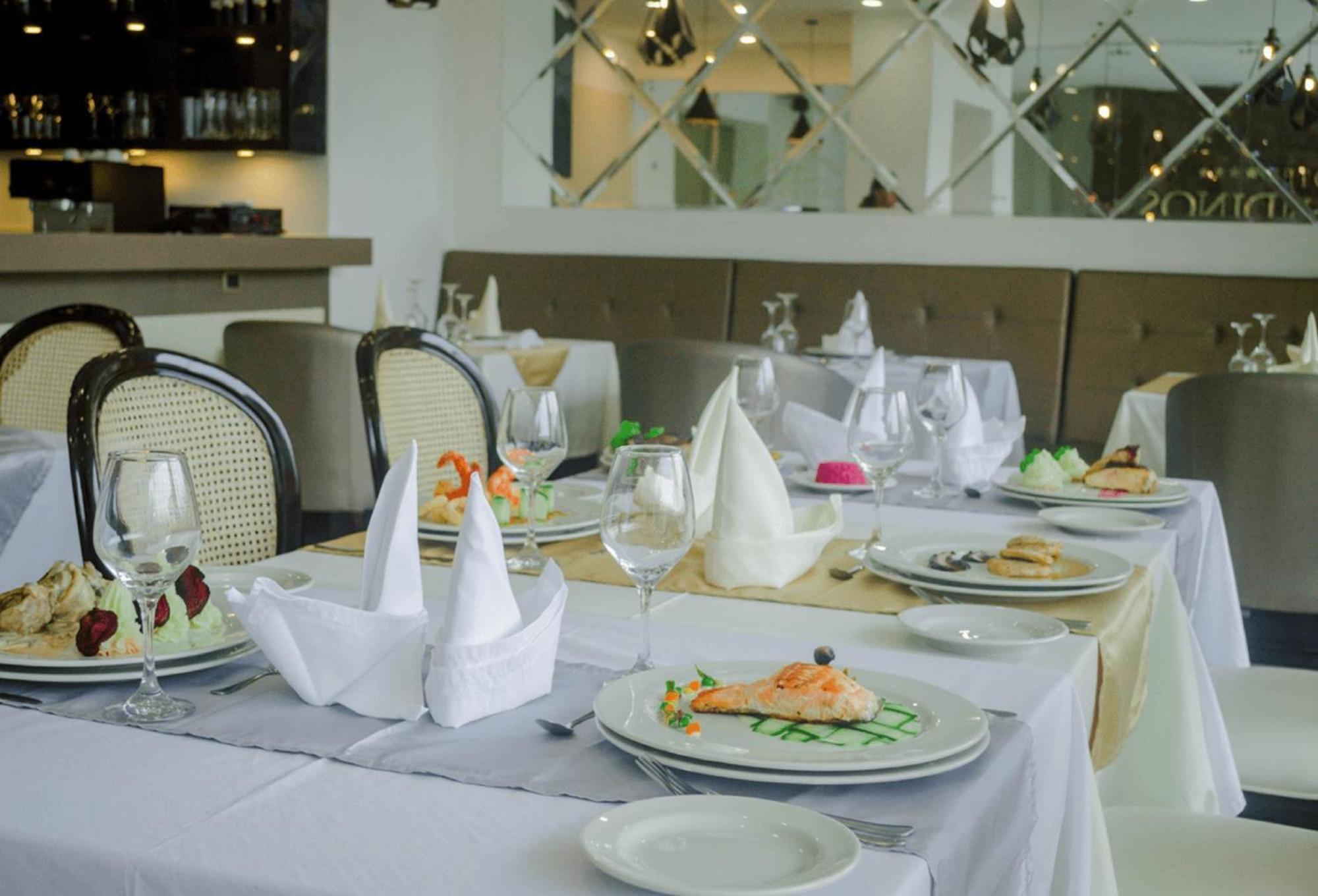 Hotel Andinos Plaza Florencia Florencia  Exteriör bild
