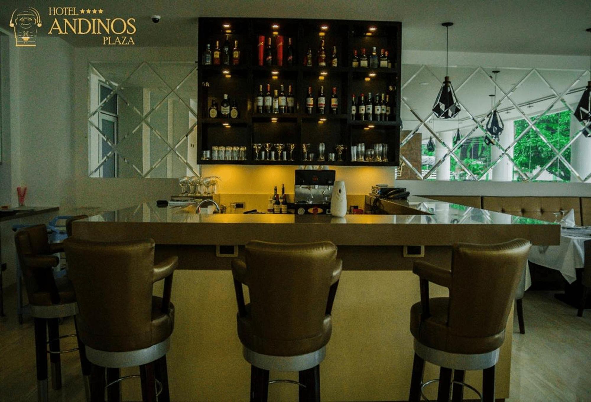 Hotel Andinos Plaza Florencia Florencia  Exteriör bild