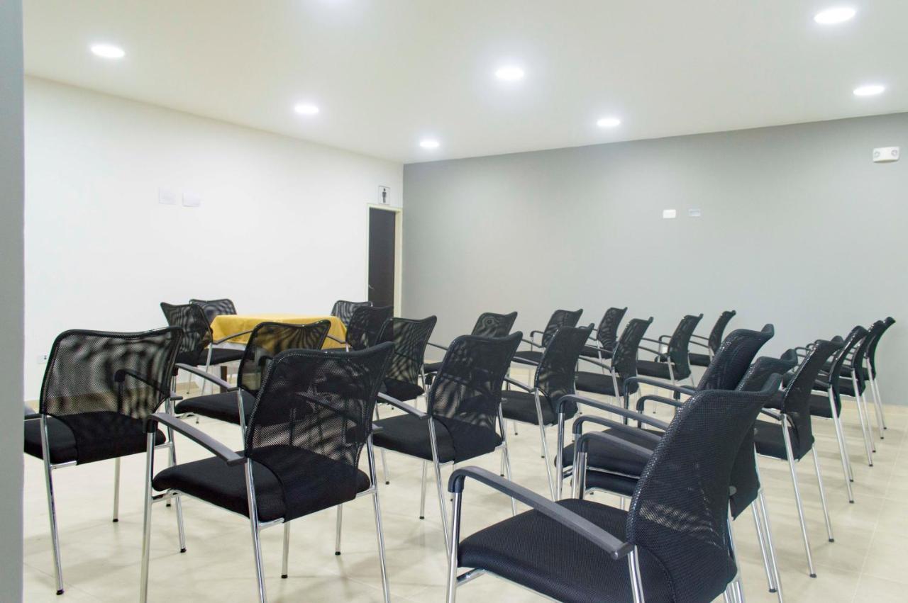 Hotel Andinos Plaza Florencia Florencia  Exteriör bild
